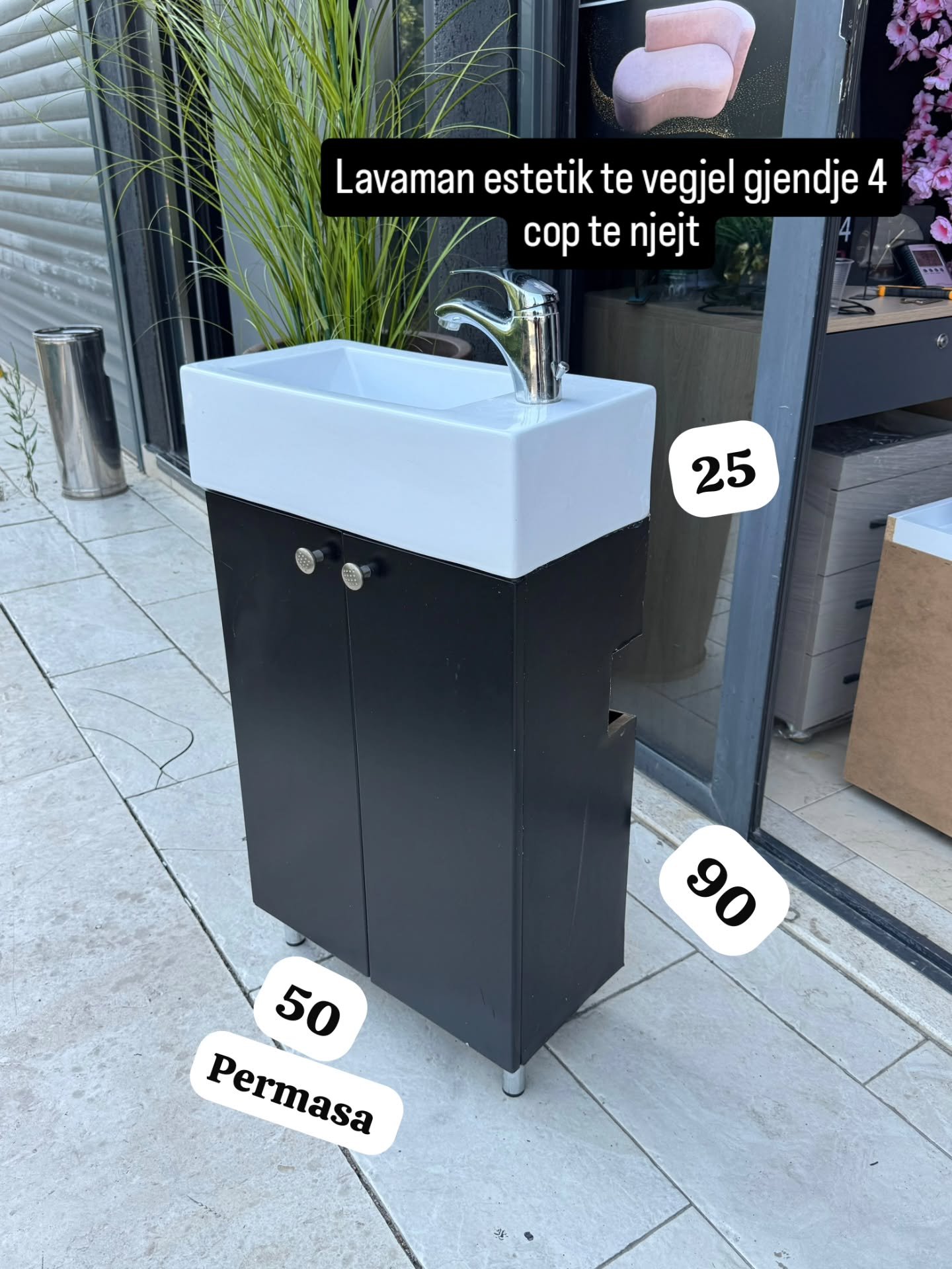 Lavaman estetik i vogël me kabinet